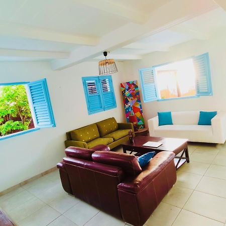 Location Maison Bleue Avec Piscine Privative Au Carbet Martinique Le Carbet Ngoại thất bức ảnh