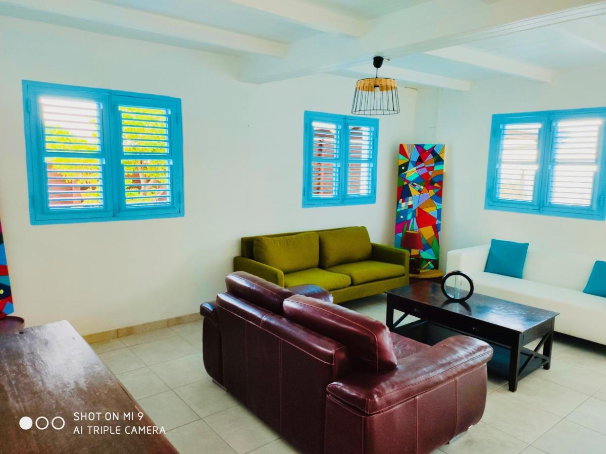 Location Maison Bleue Avec Piscine Privative Au Carbet Martinique Le Carbet Ngoại thất bức ảnh