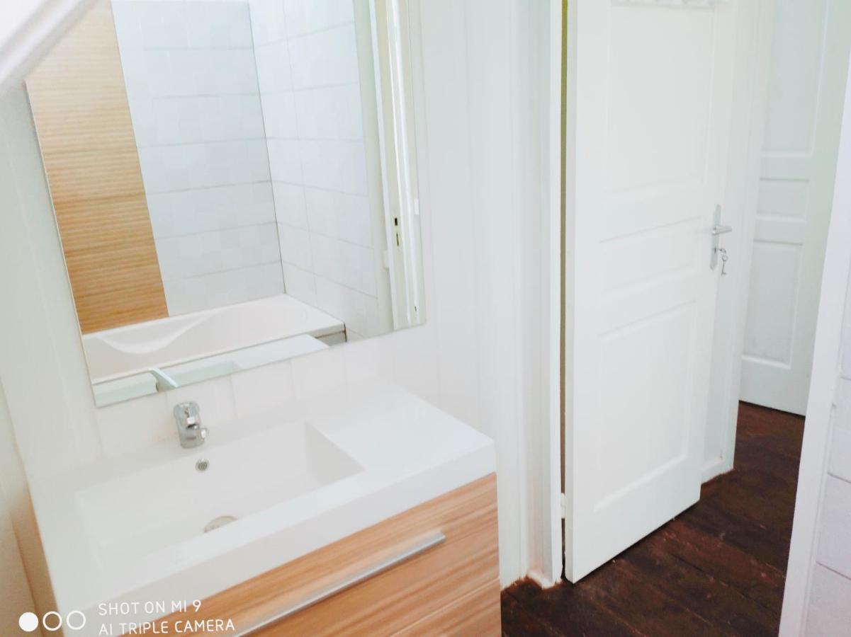 Location Maison Bleue Avec Piscine Privative Au Carbet Martinique Le Carbet Ngoại thất bức ảnh