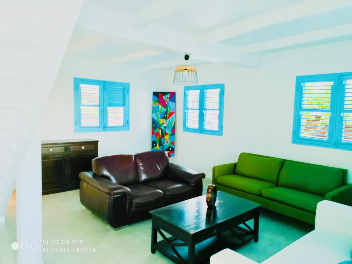 Location Maison Bleue Avec Piscine Privative Au Carbet Martinique Le Carbet Ngoại thất bức ảnh